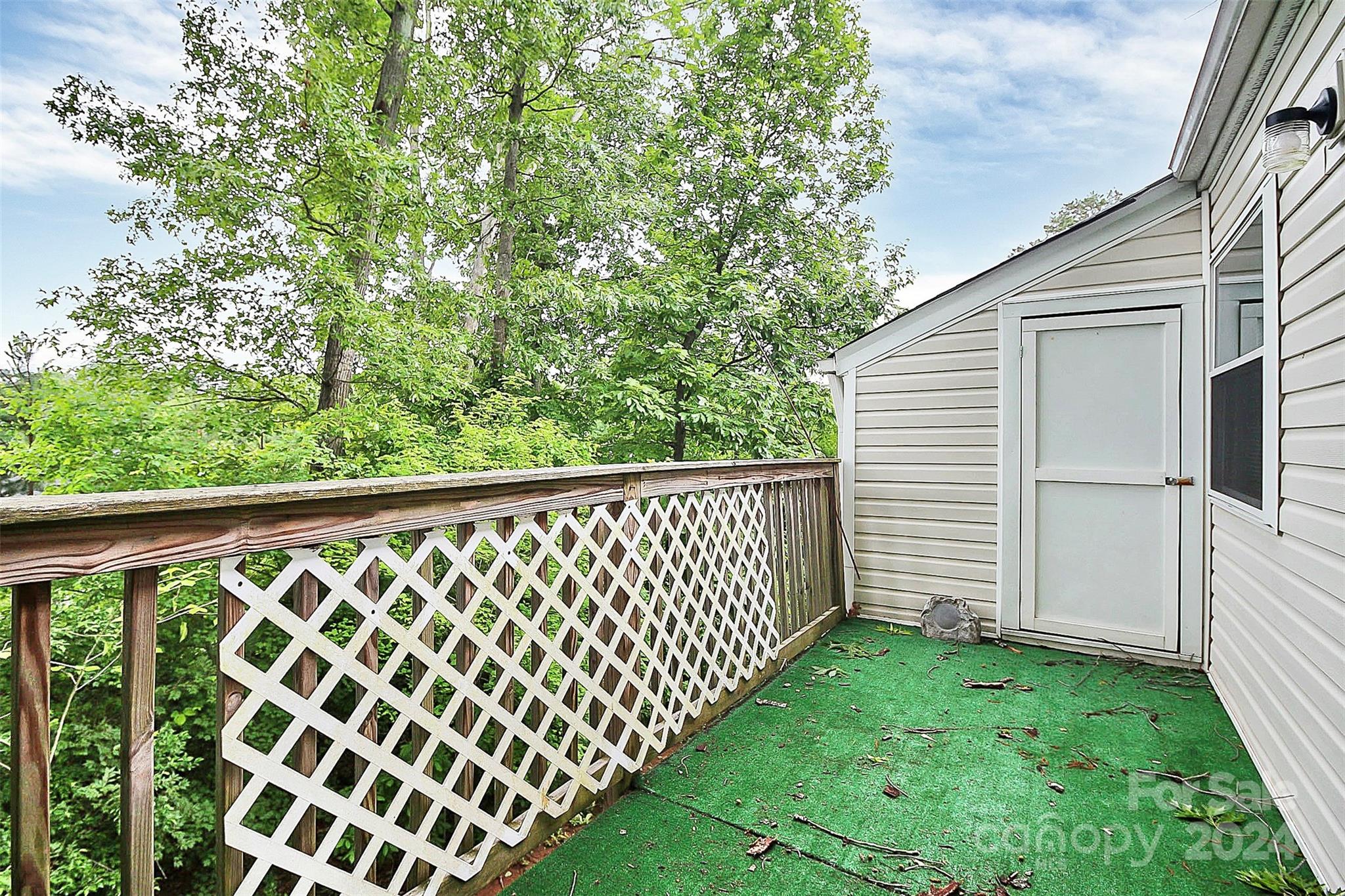 Pawtuckett on The Green - Residential