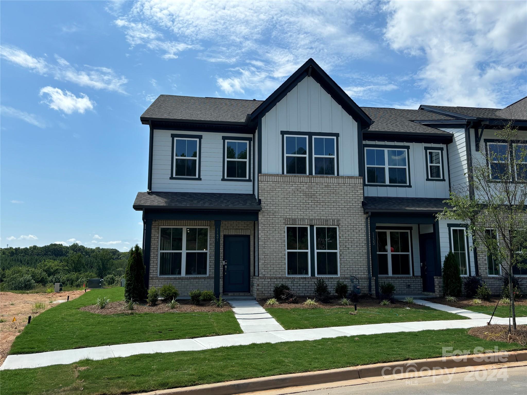 The Ridge at Sugar Creek - Residential