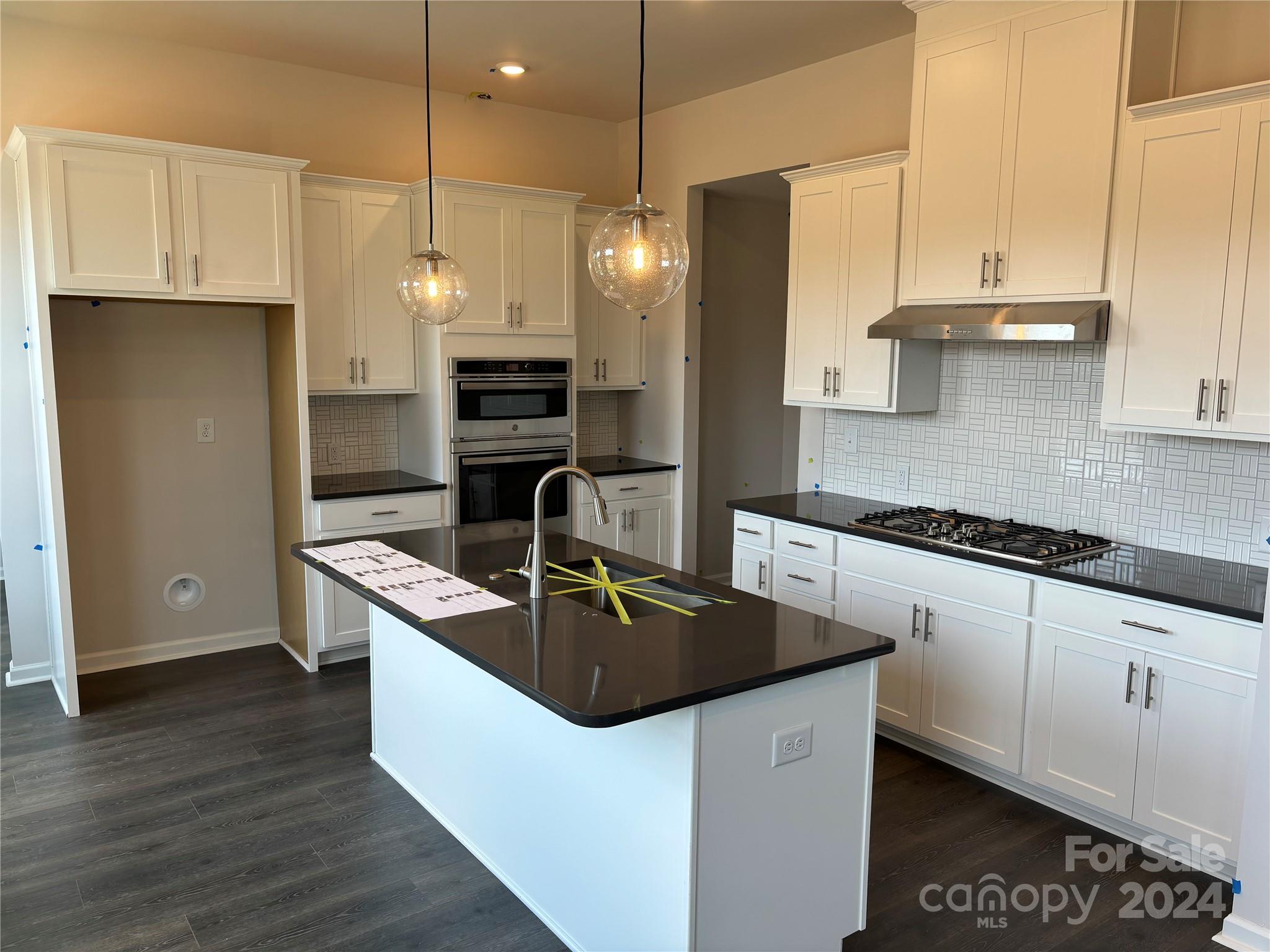 The Ridge at Sugar Creek - Residential