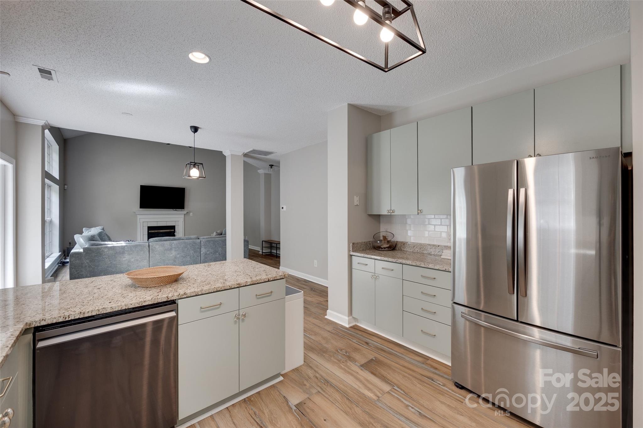 12719 Vantage Point Lane