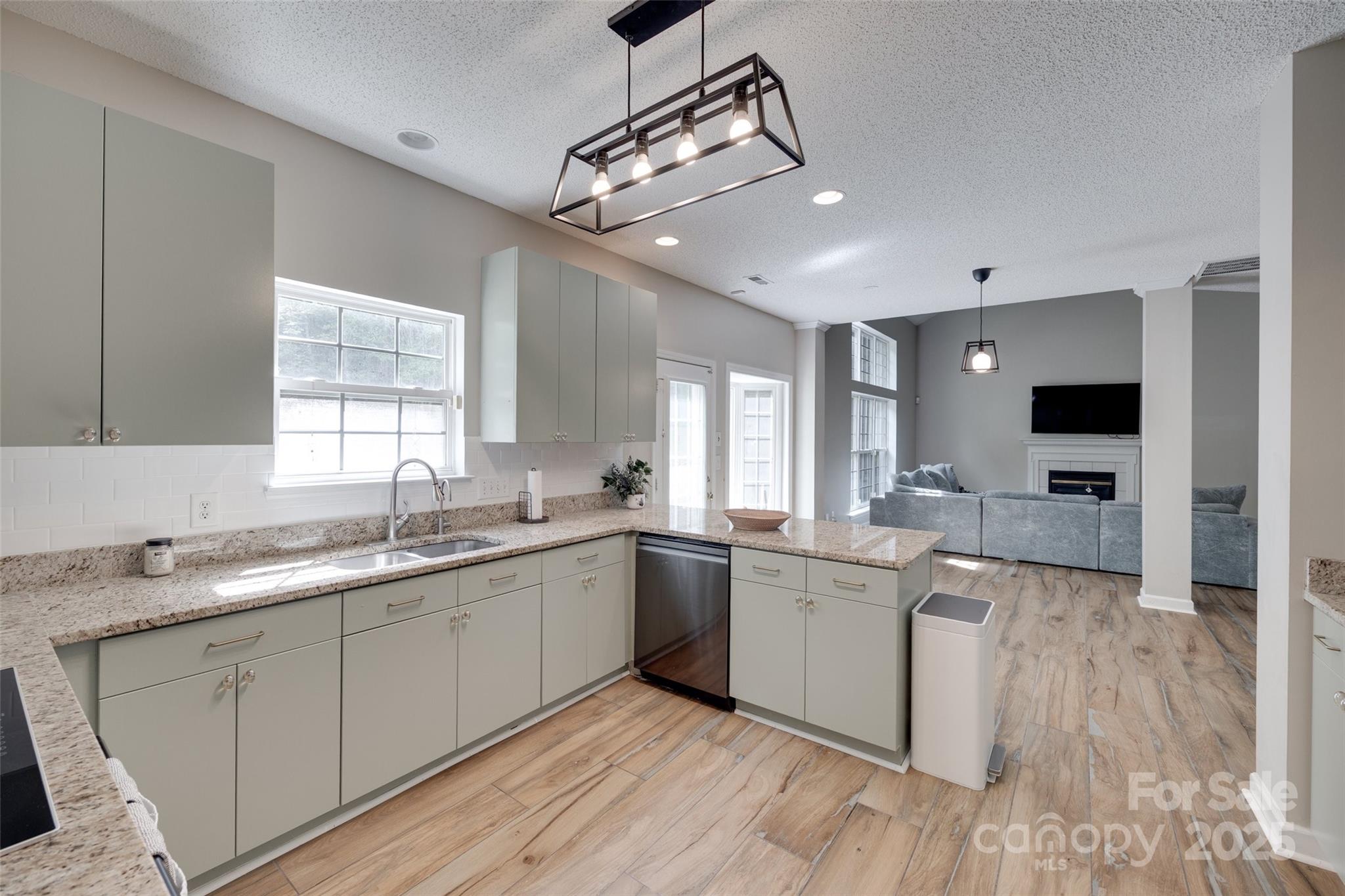 12719 Vantage Point Lane