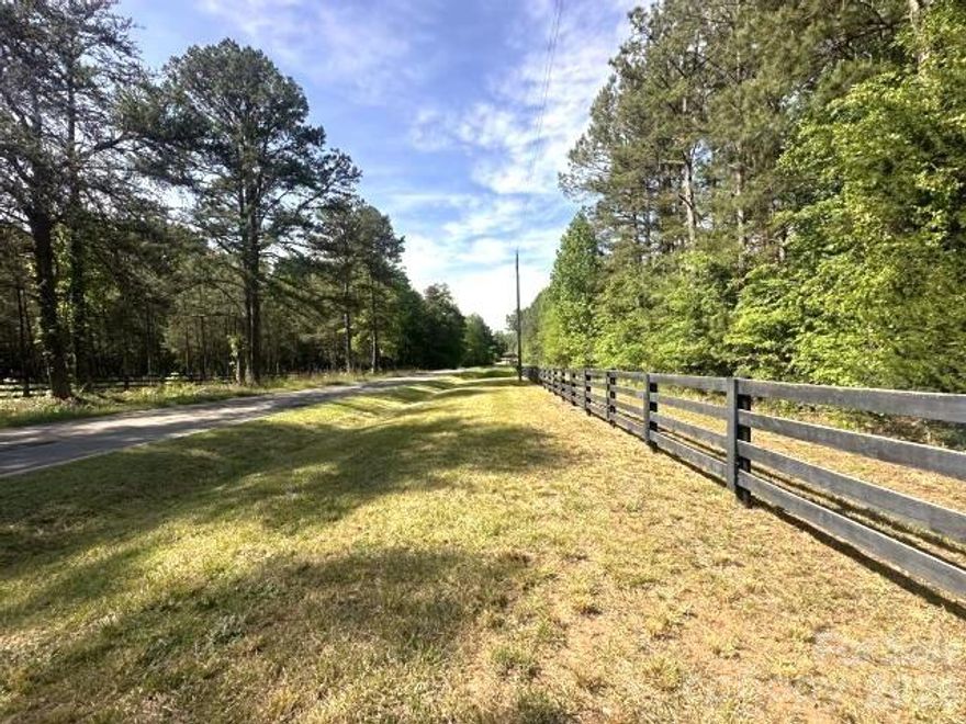 Rare opportunity to own 11 beautiful wooded acres in the desirable York area—perfect for building your dream home! This expansive property offers privacy, natural beauty, and endless possibilities, whether you’re looking to create a custom estate, private retreat, or investment opportunity.
Surrounded by mature trees and peaceful surroundings, you’ll enjoy a serene setting while still being conveniently located near Lake Wylie, local shopping, dining, and everyday essentials. Outdoor enthusiasts will love the proximity to lake activities, parks, and open space.
With easy access to major roadways, commuting to Charlotte and the surrounding areas is simple—giving you the perfect balance of privacy and convenience.
If you’ve been searching for acreage to build your vision, this is it. Don’t miss this exceptional opportunity to own a piece of land in a growing and highly desirable location!