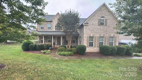 Photo of 3111 Ewert Cut Lane, Charlotte, NC 28269 (MLS # 4312868)