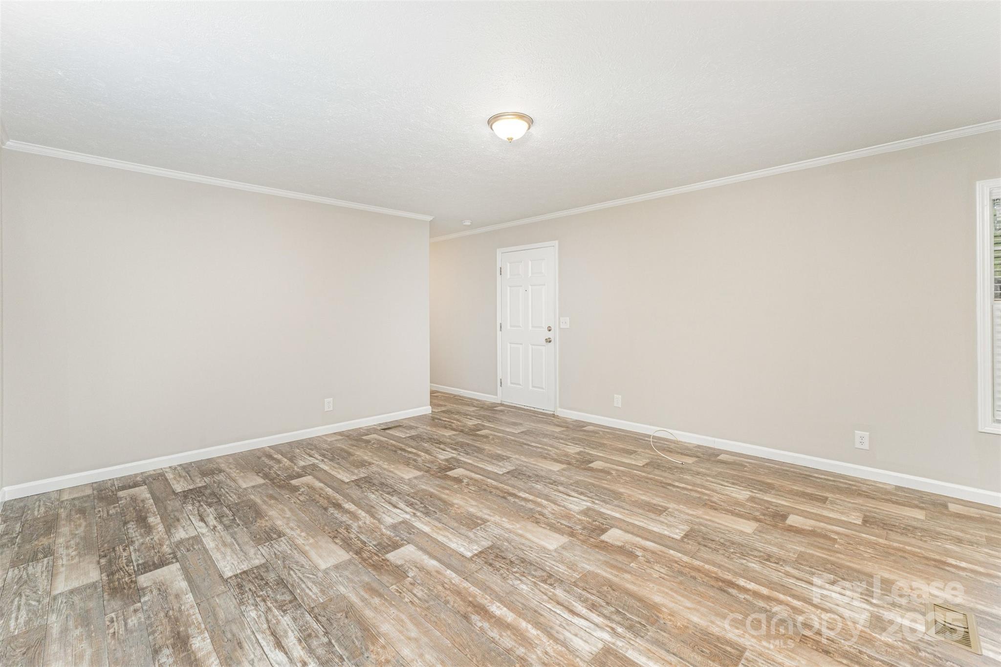 1335 Oak Breeze Drive