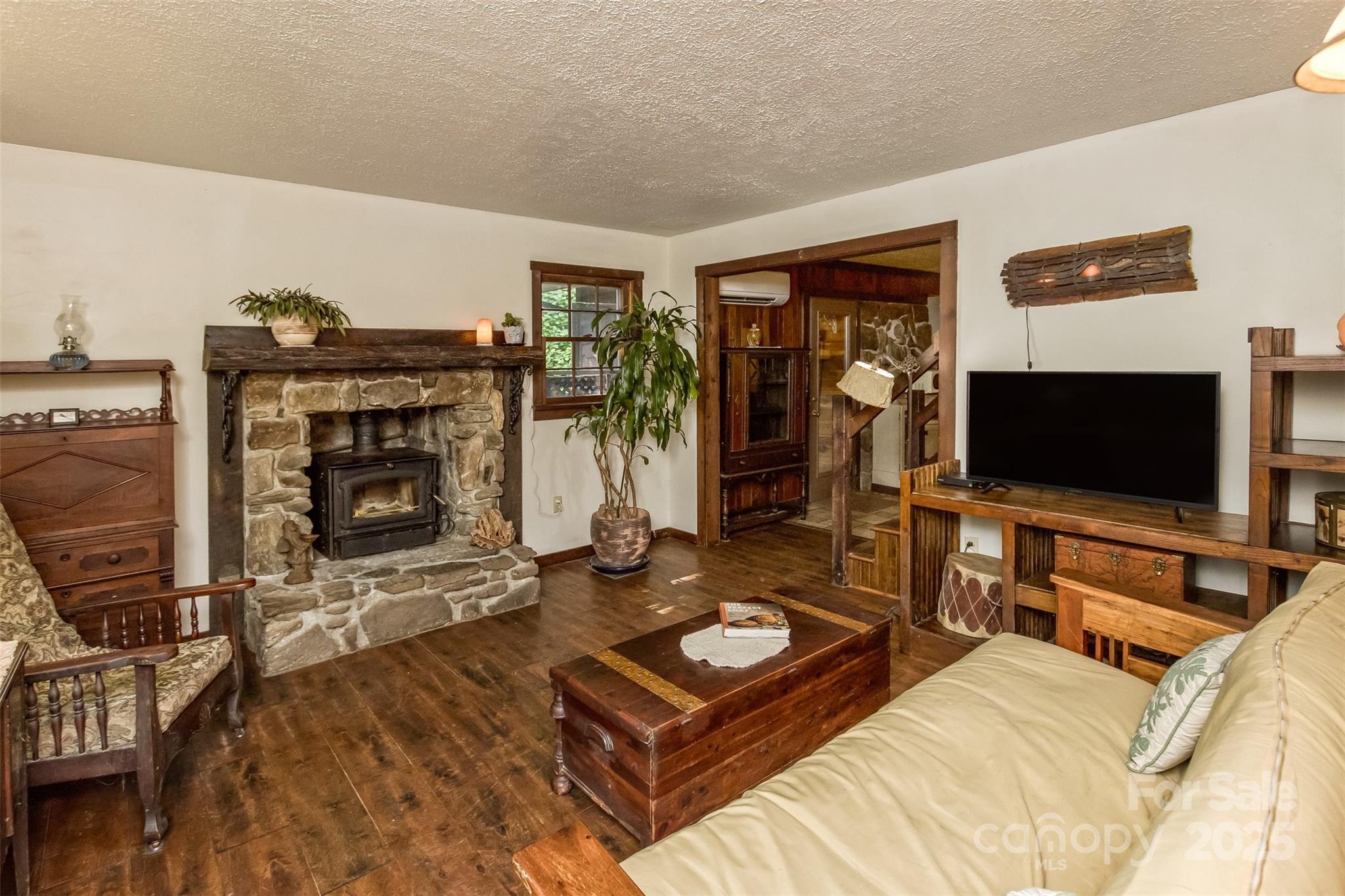 557 Tumbling Fork Road