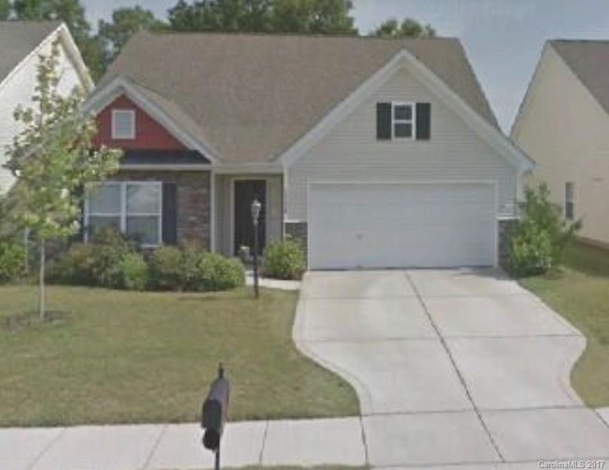 Large ranch with fenced back yard. Eat in kitchen with all appliances opens into large den/dining room. Master suite with private bath with dual vanities and tub/shower. Split bedroom floorplan. Close to dining, retail, 485. New pictures will be uploaded.