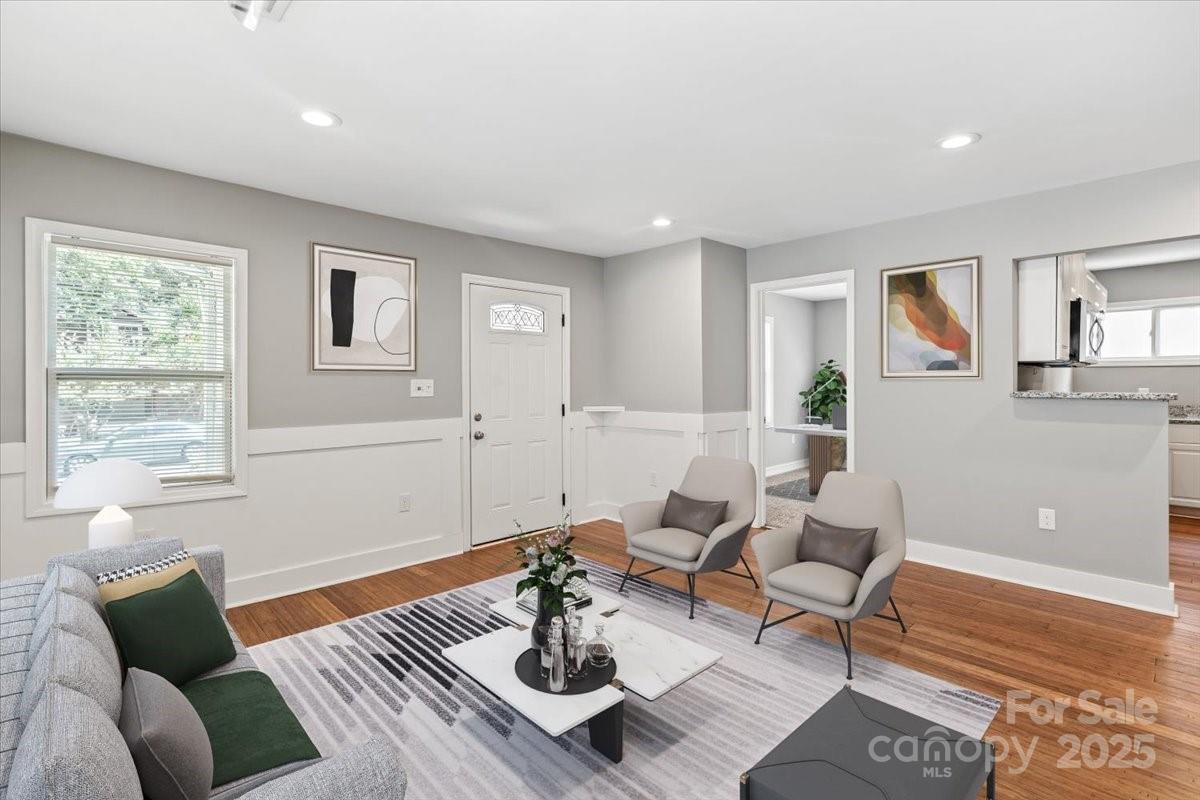 113 W 5th Avenue