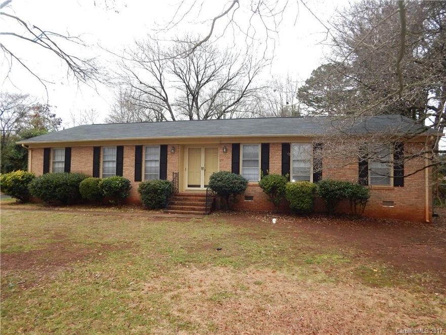 Move in ready 3 bed/2 bath brick ranch with fenced yard. Home features formal spaces, fireplace, and beautiful original hardwoods.