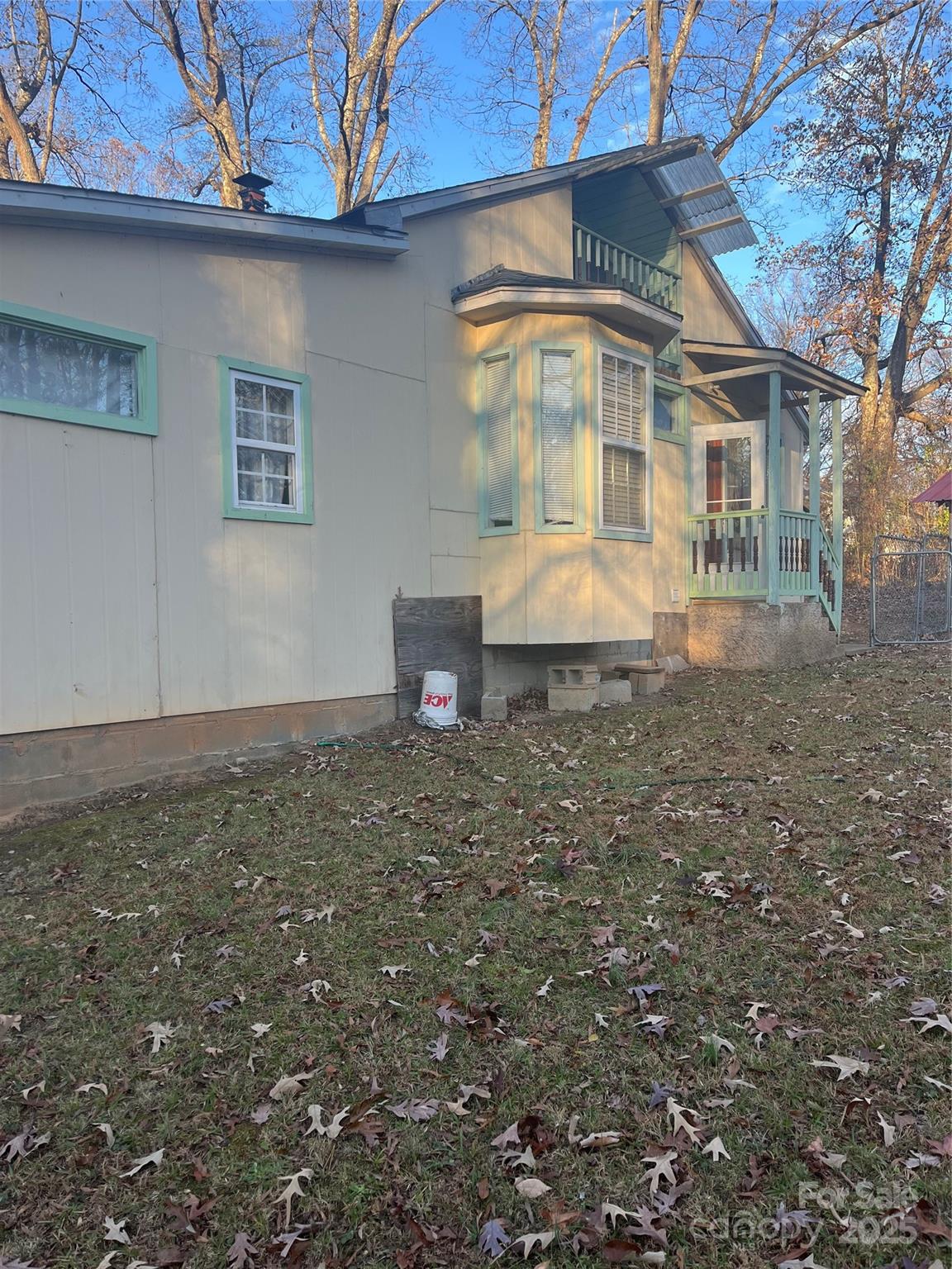 Love Acres - Residential