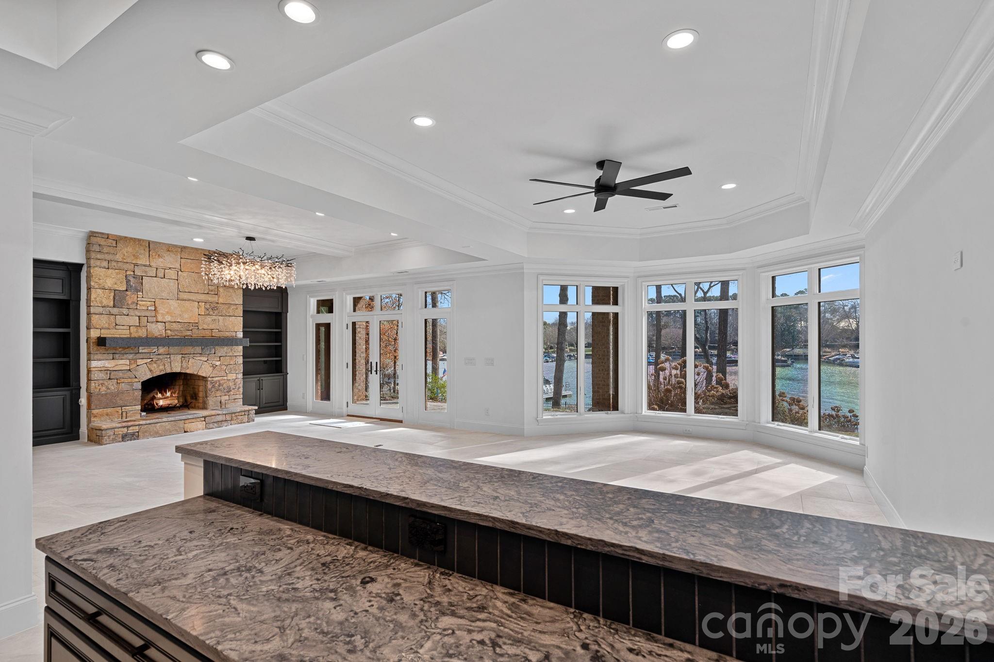 The Peninsula - Residential