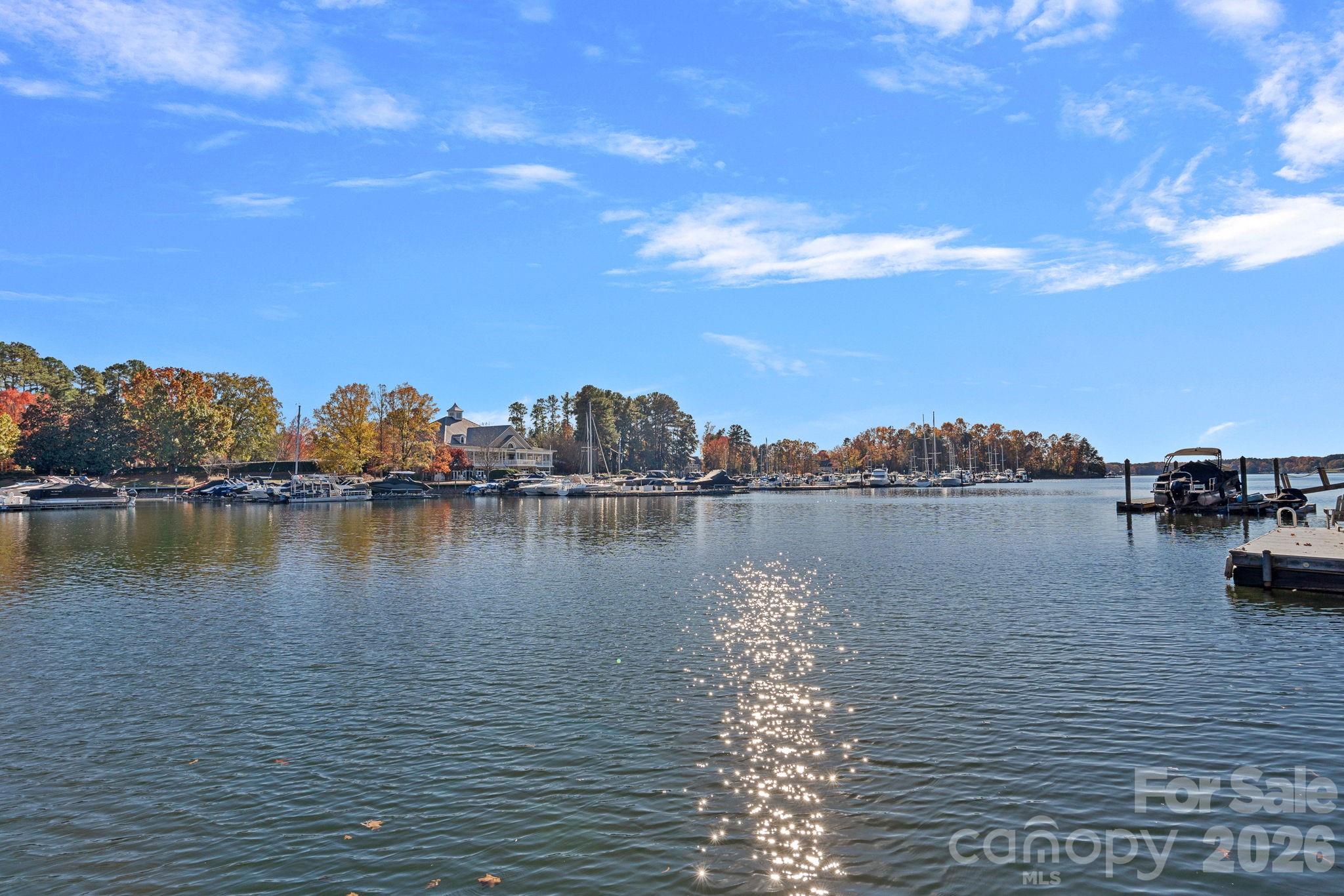 The Peninsula - Residential