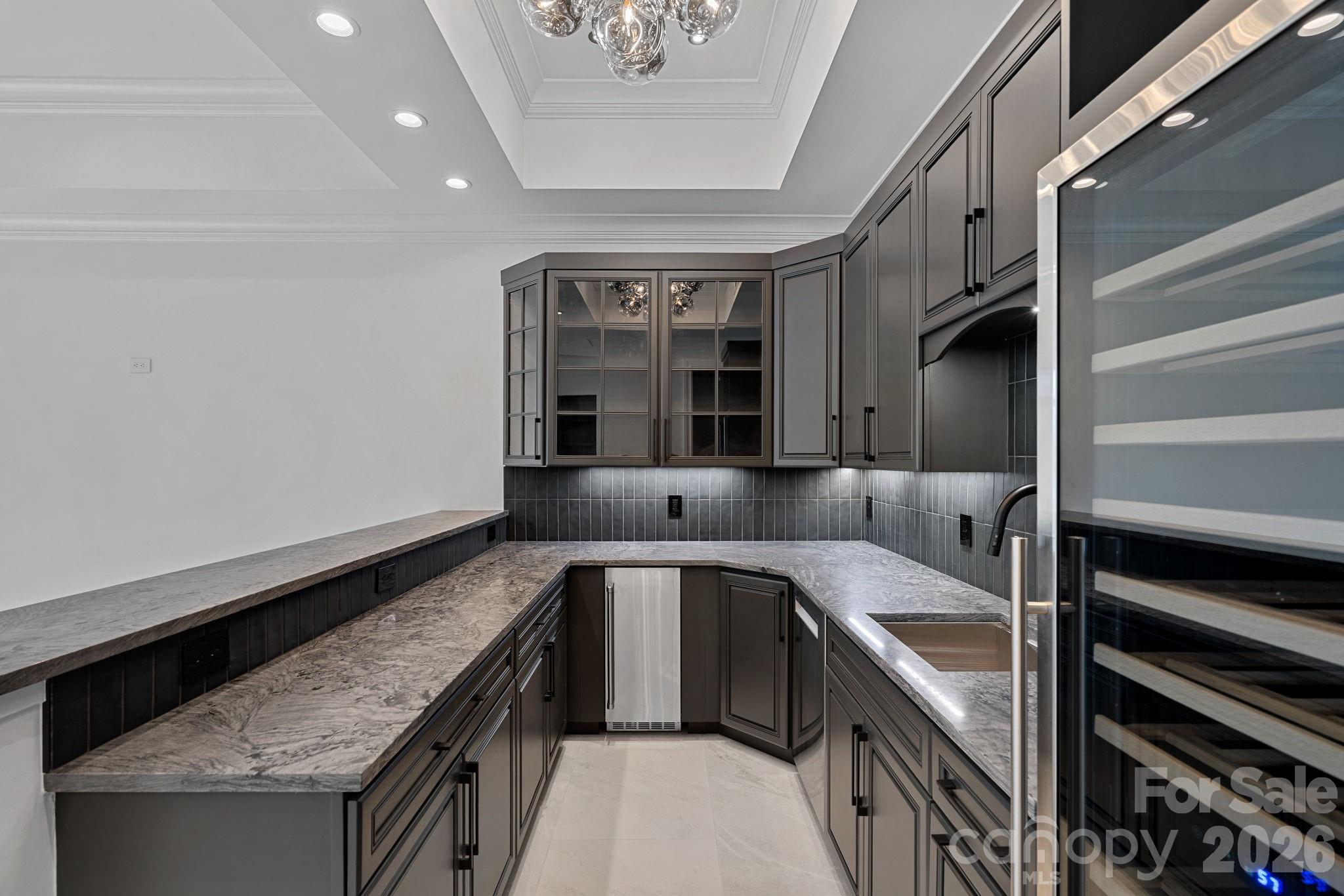 The Peninsula - Residential