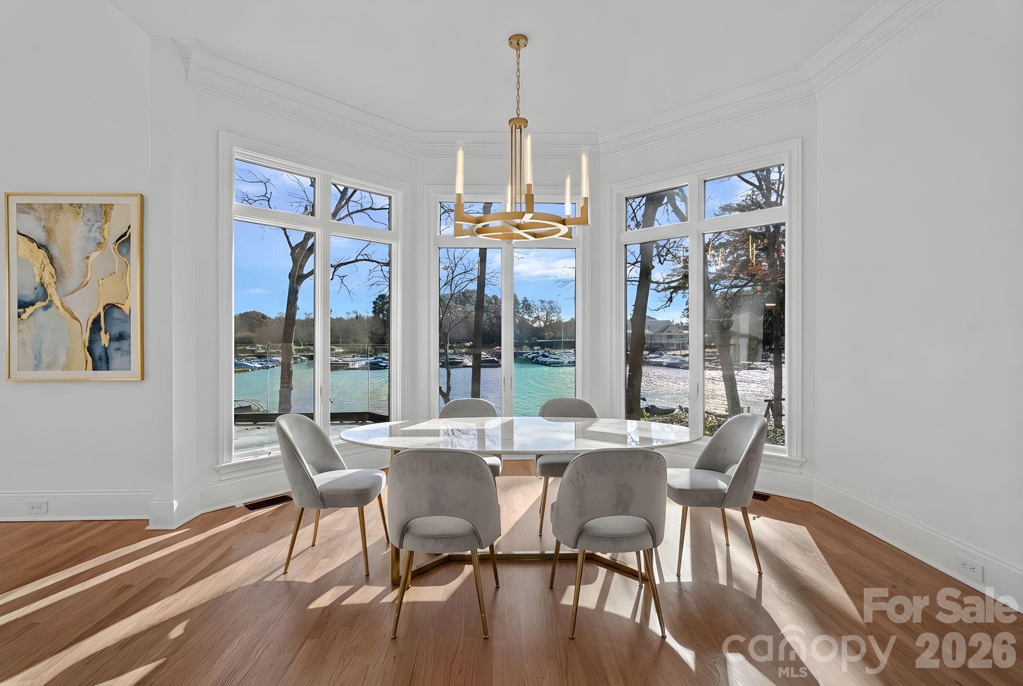 The Peninsula - Residential