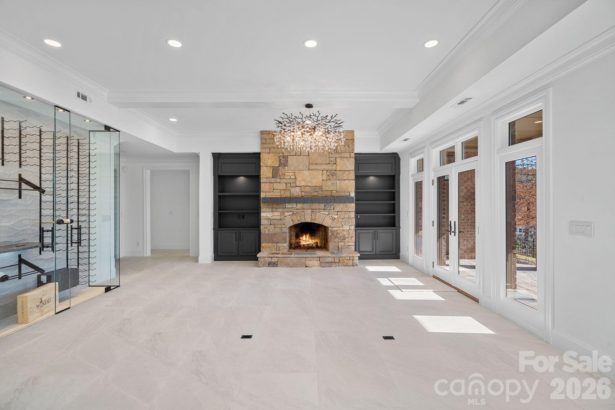 The Peninsula - Residential