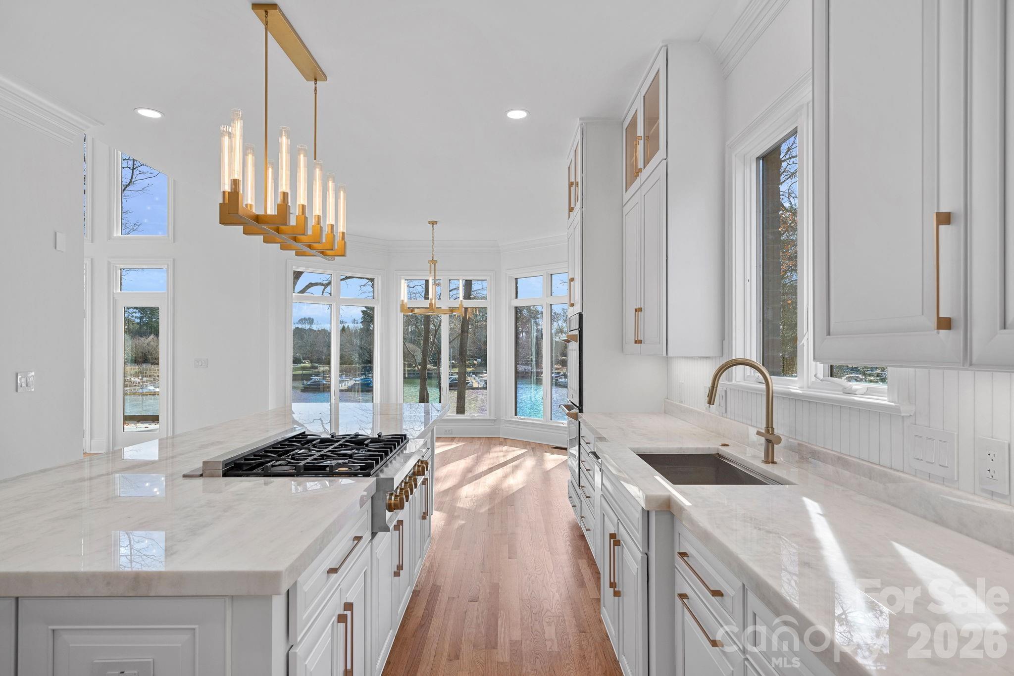 The Peninsula - Residential