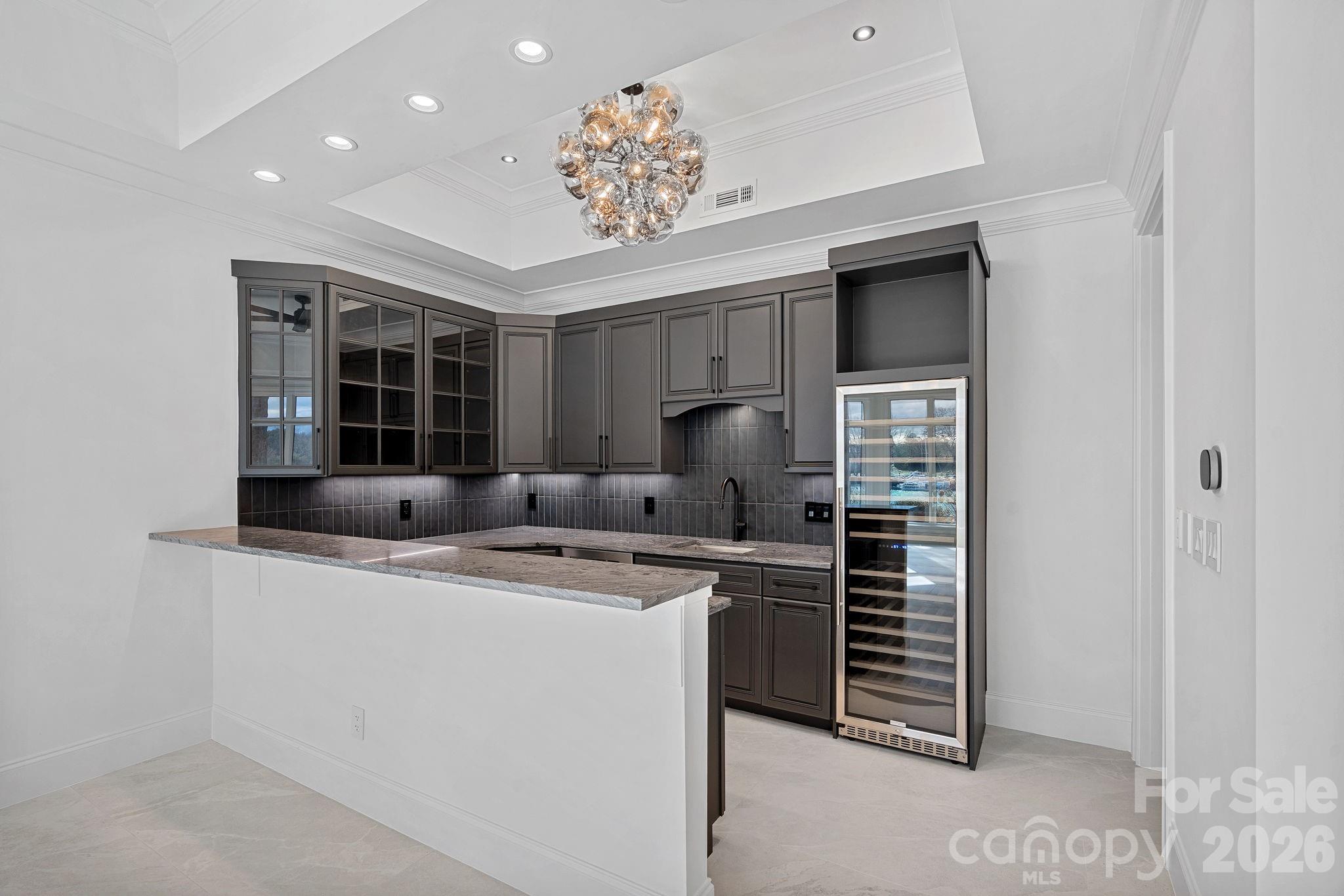 The Peninsula - Residential