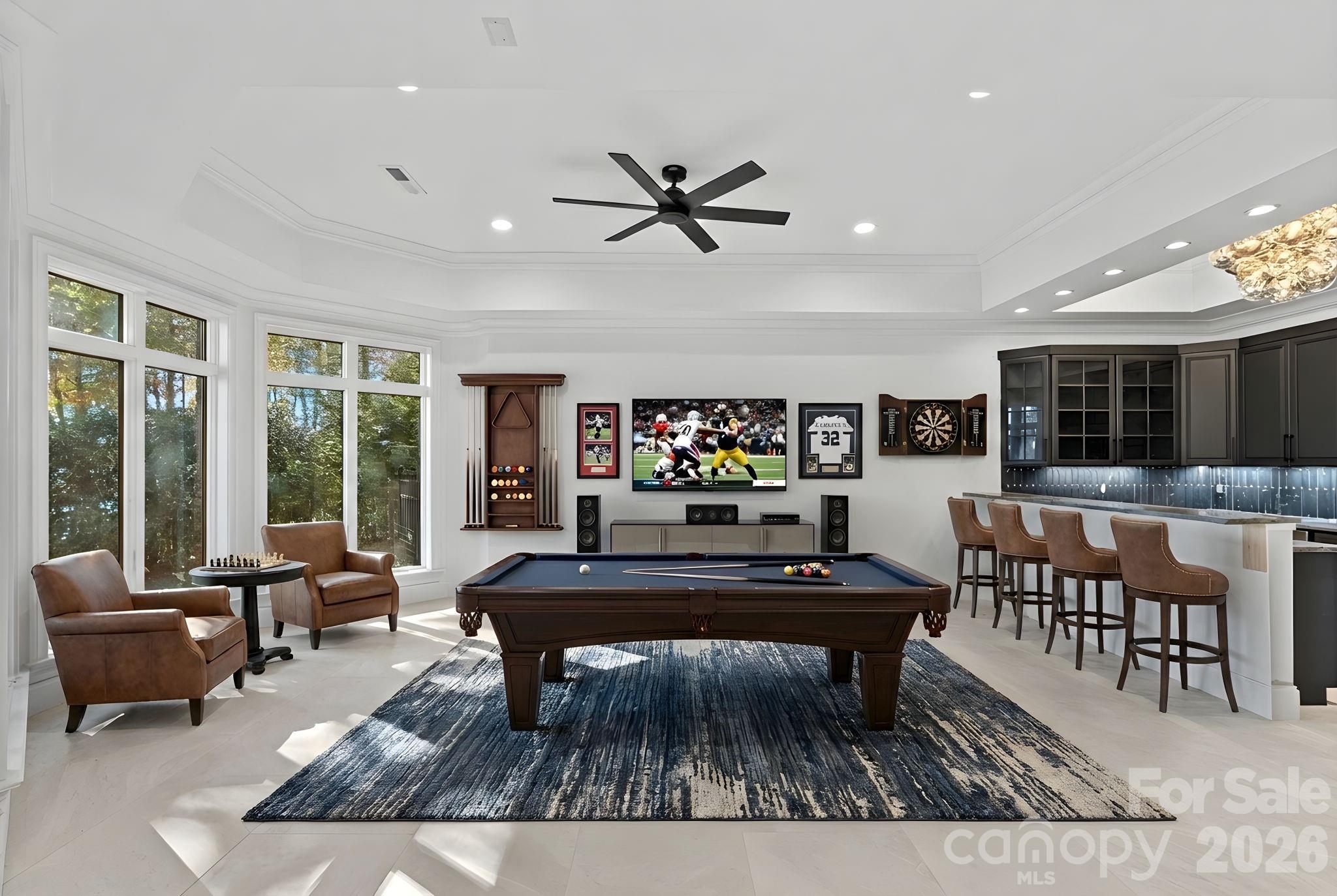 The Peninsula - Residential