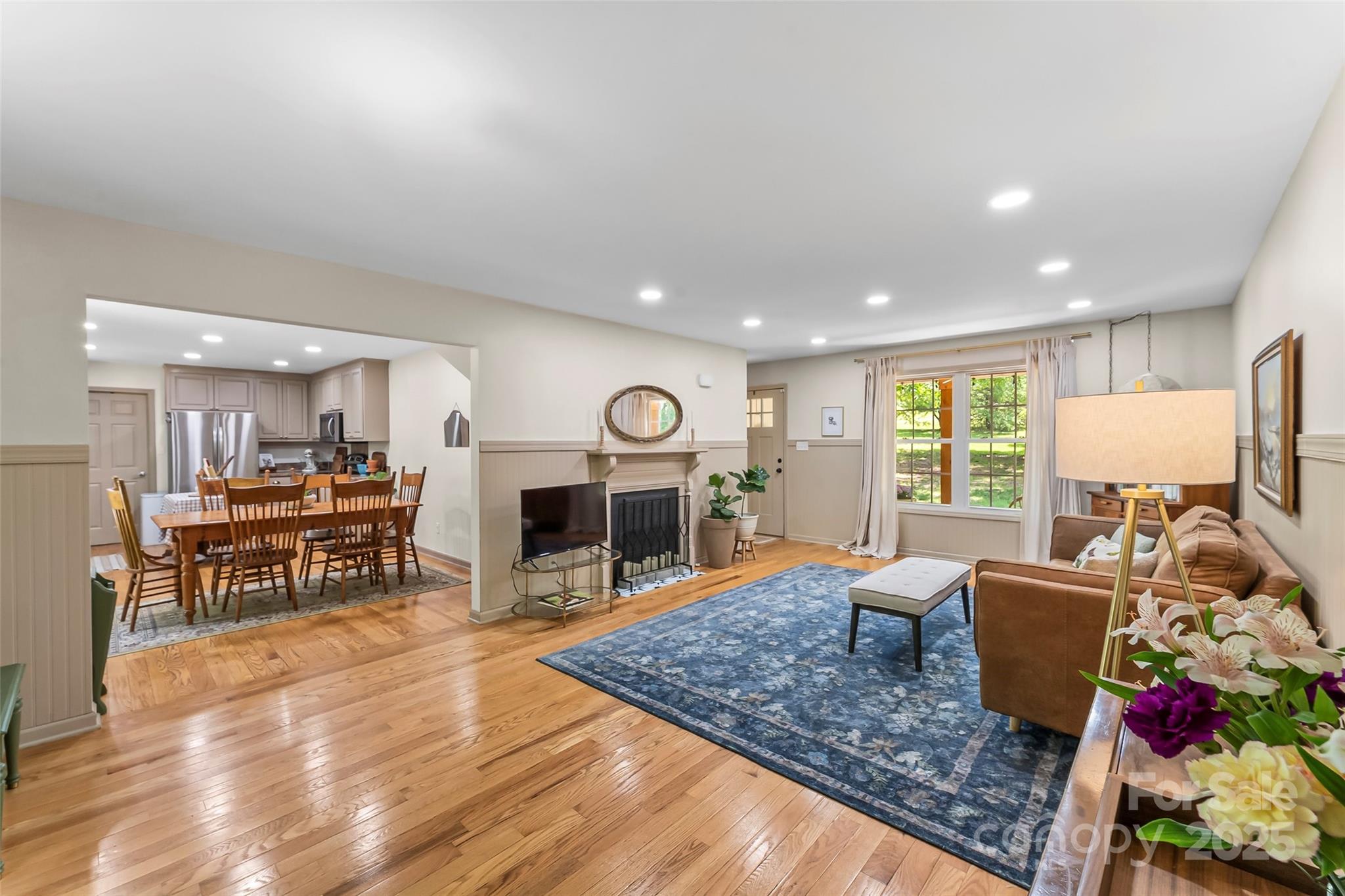 1338 Pell Drive