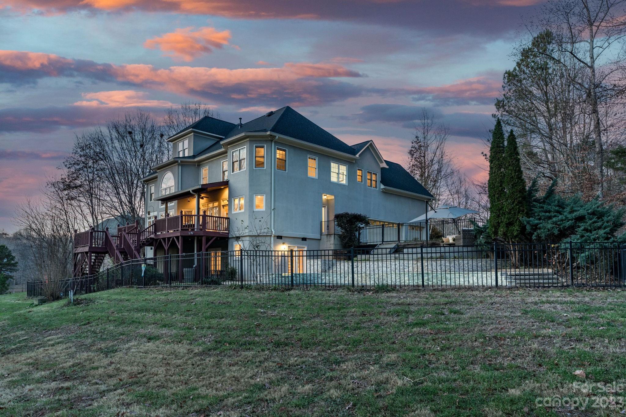 Walden Pond - Residential