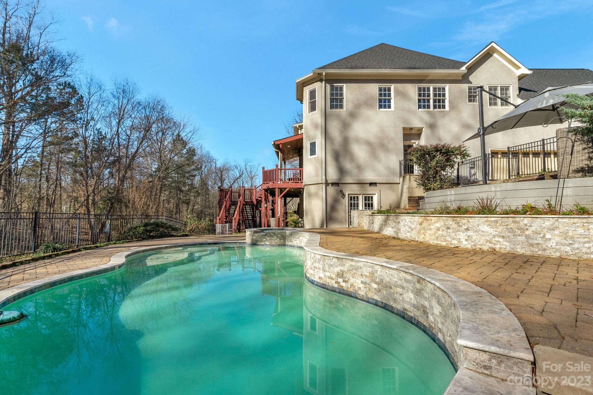 Walden Pond - Residential