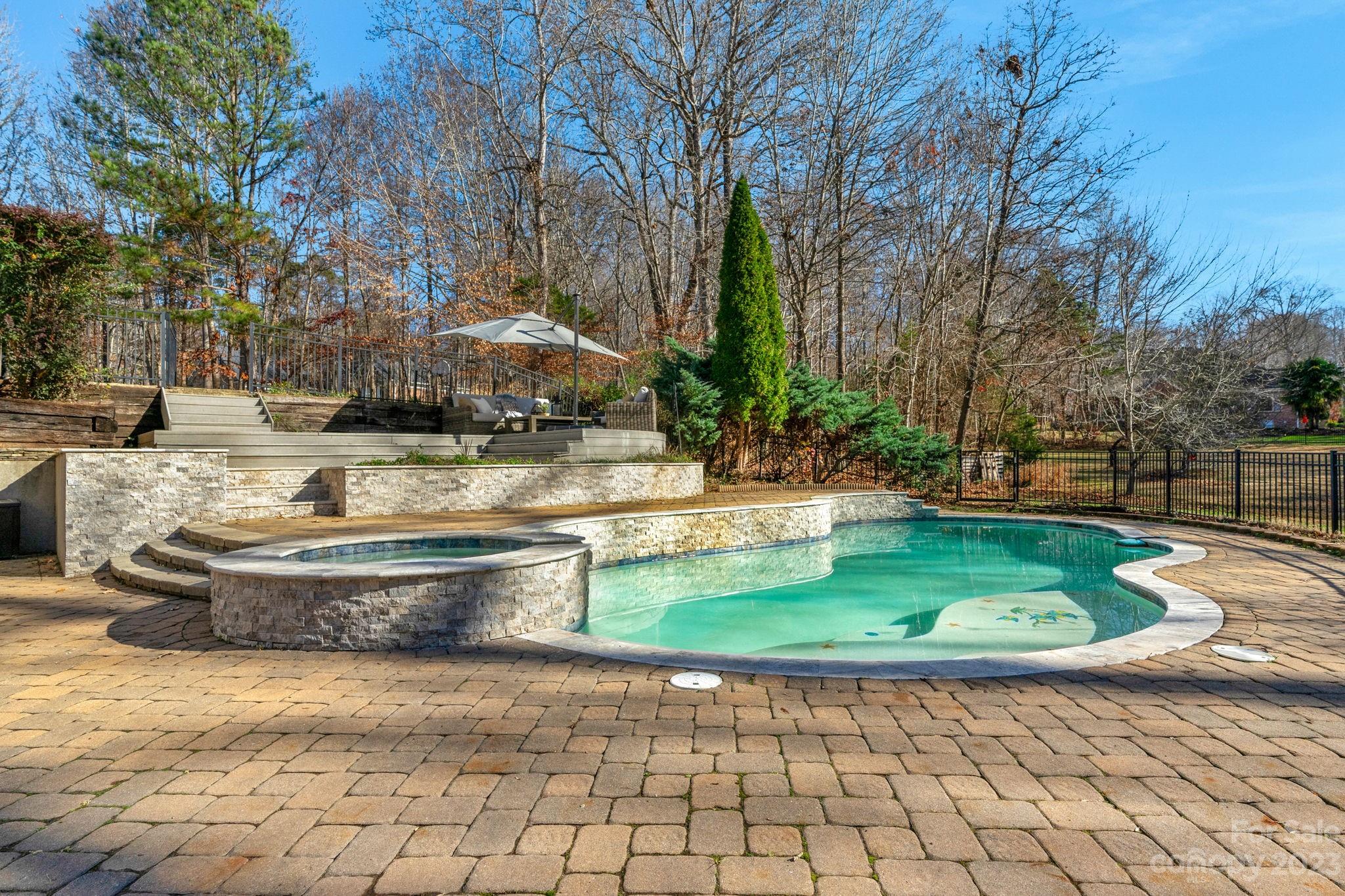 Walden Pond - Residential