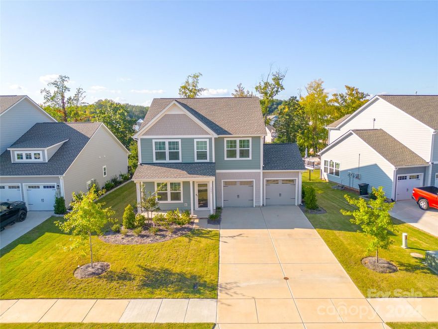 Discover the cozy charm of The Manors at Handsmill with this 4-bedroom, 3-bathroom gem. The living room flows seamlessly into a kitchen featuring a handy island and high-quality stainless steel appliances. Granite countertops add a touch of class.

For added convenience, there's a main-floor bedroom and full bathroom—ideal for guests or a home office. Upstairs, find a flexible loft next to the primary suite, which comes with its own bathroom. Beyond the home, The Manors at Handsmill offers a community pool, clubhouse, and park for your enjoyment.

This fantastic property in a sought-after community won't stick around for long. Ask for information on a 100% FHA combo loan to cover your down payment. Or a 5-year forgivable down payment assistance program.