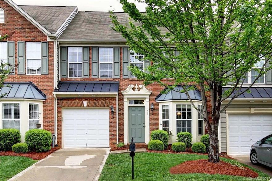 Perhaps the best floor plan in Talbert Townes. This is the master on main floor plan with the loft and two over-sized bedrooms on the second floor. Cozy fenced yard, 1-car garage and volume ceilings that give this unit an open feel. All hardwoods, granite and carpet are new. Excellent location near everything but the heavy traffic. These townhomes don't last long so schedule your appointment asap.