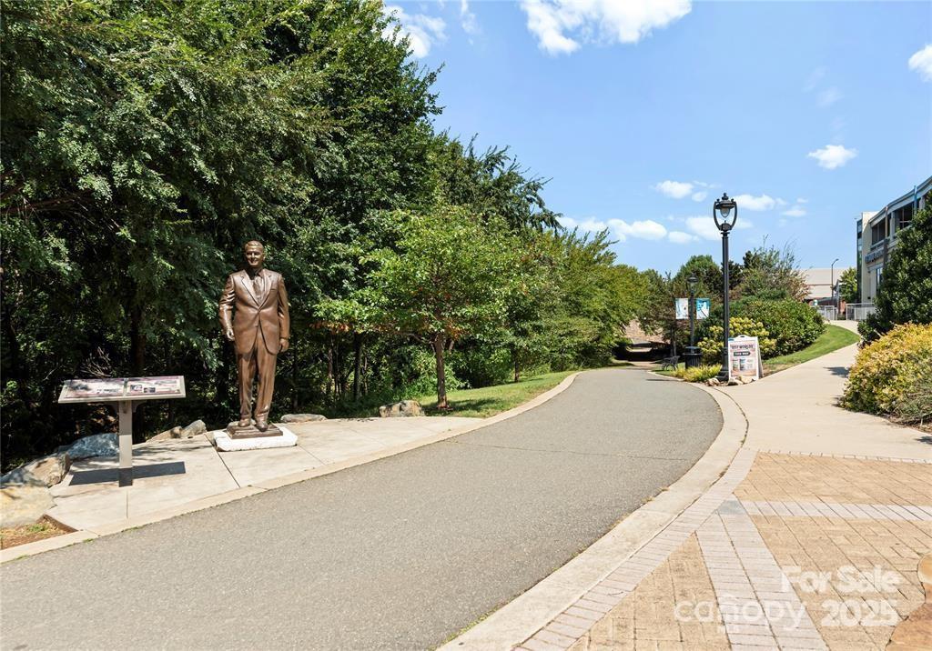 Metropolitan - Residential