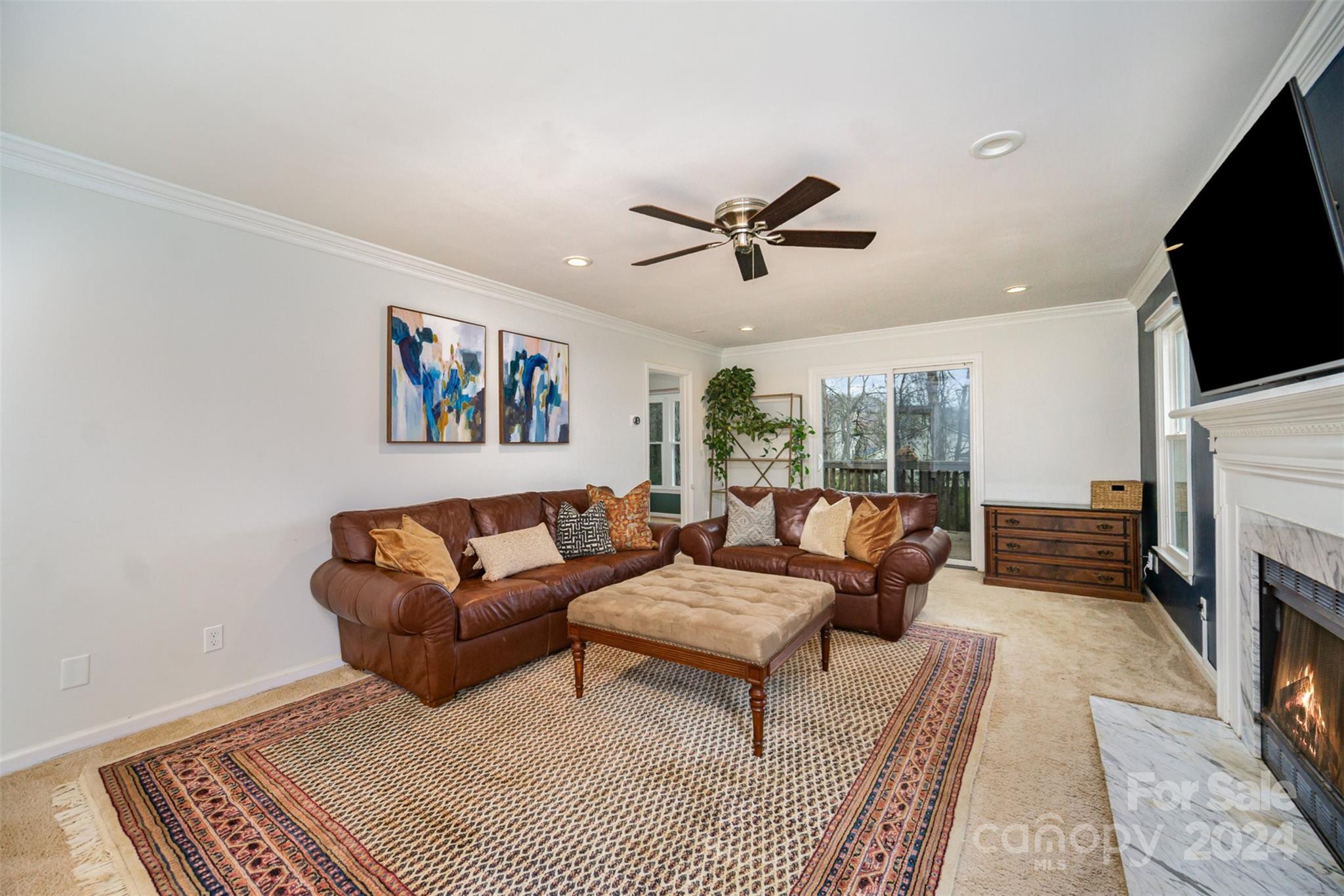 Davis Lake - Residential