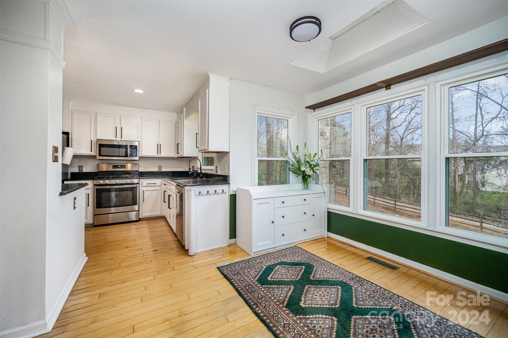 Davis Lake - Residential