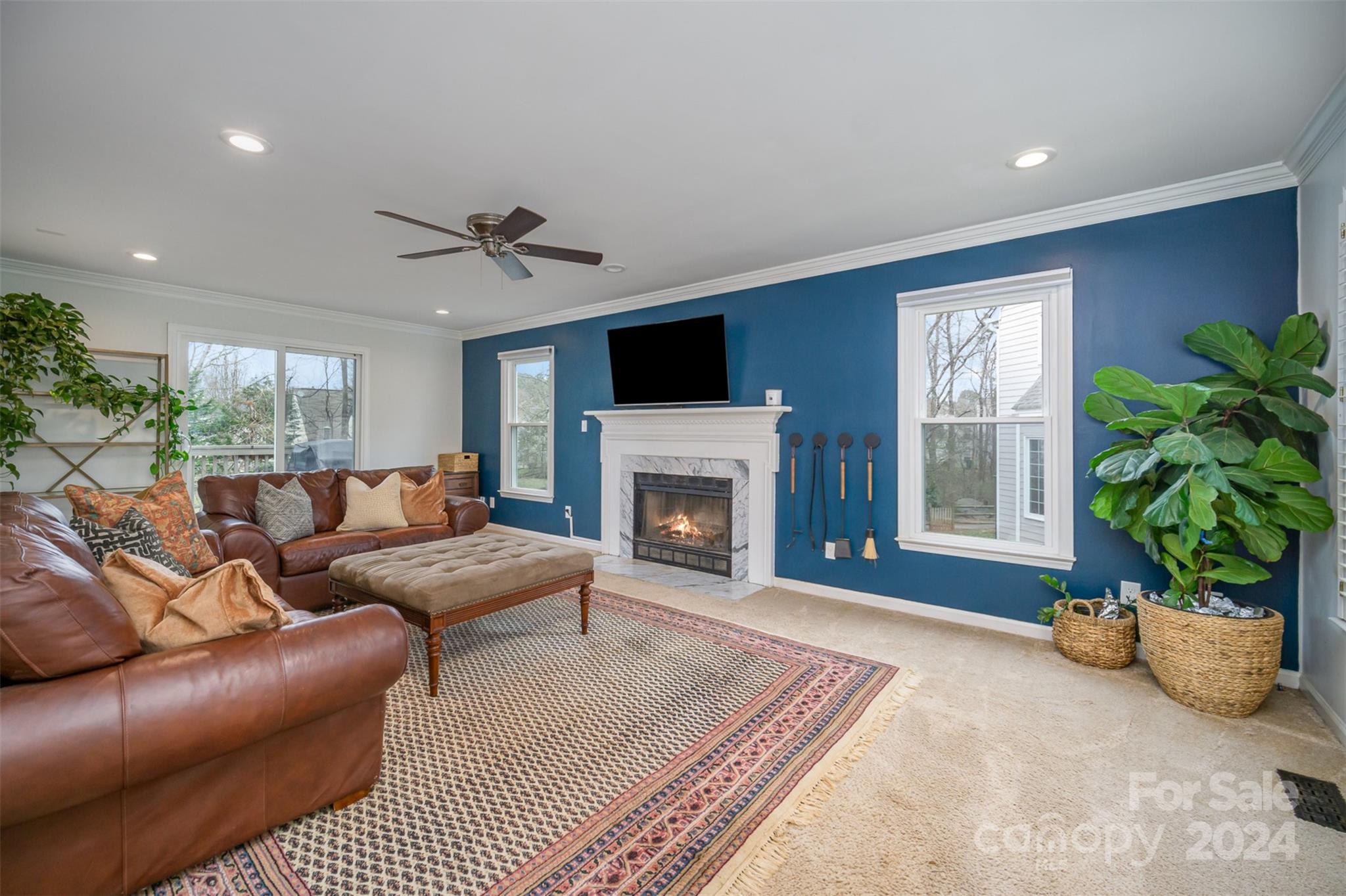 Davis Lake - Residential