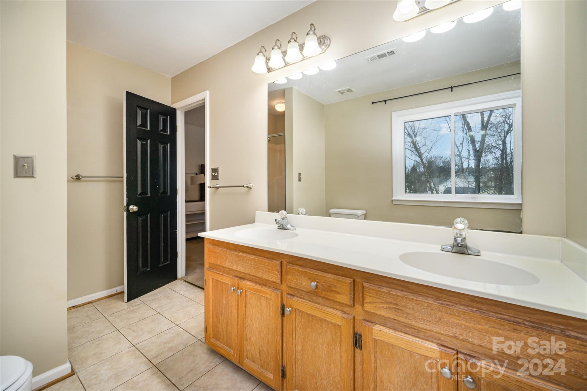 Davis Lake - Residential