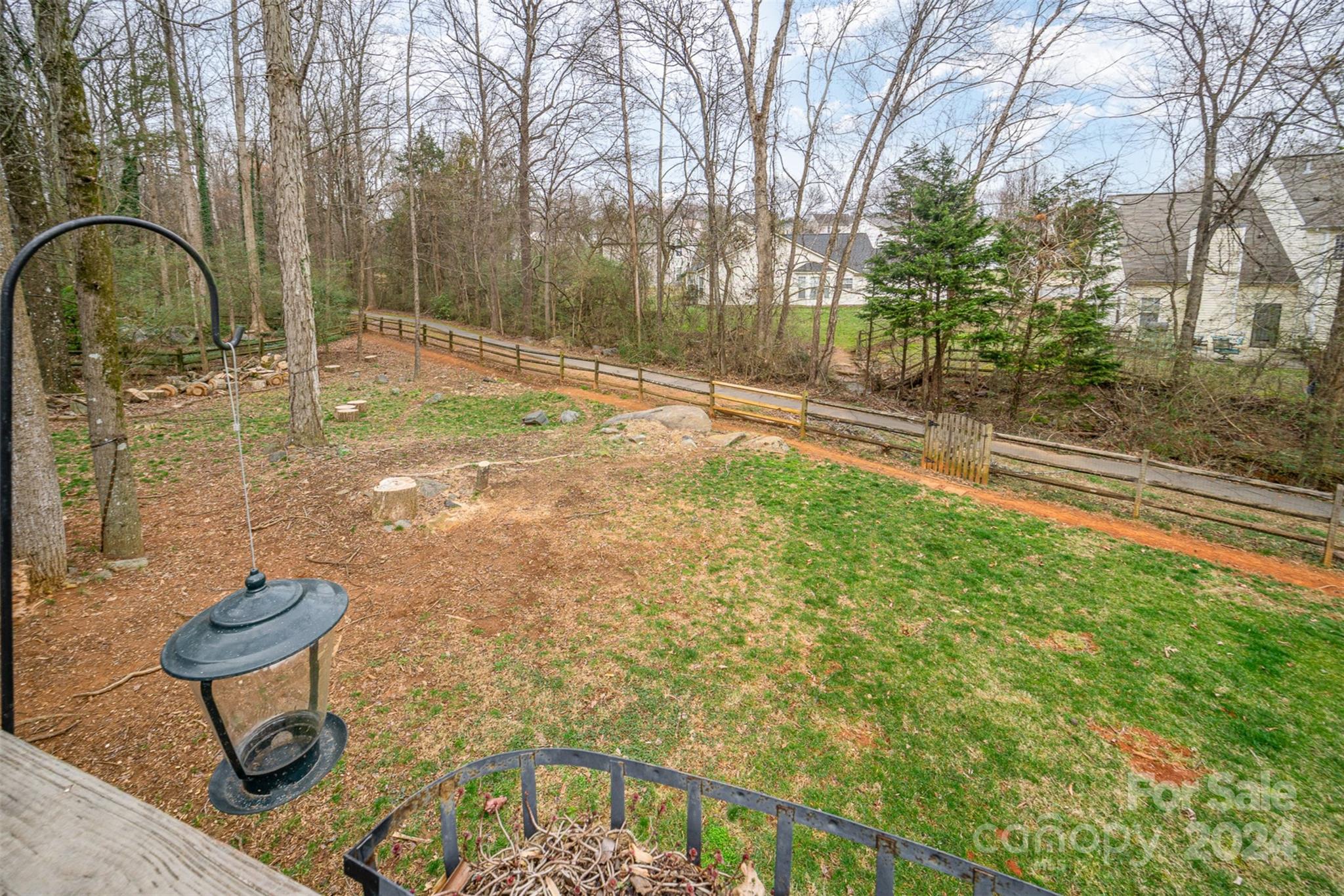 Davis Lake - Residential