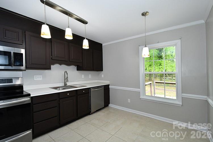 Wellsley Village - Residential Lease