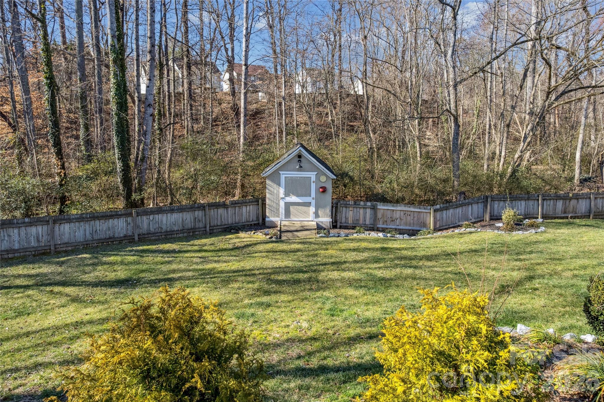 Tall Oaks - Residential