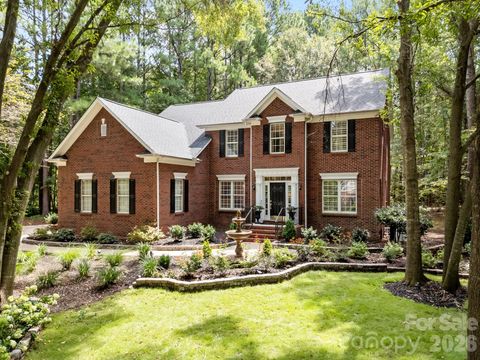 Photo of 4400 Serene Lane, Charlotte, NC 28216 (MLS # 4372308)