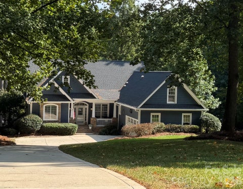 Photo of 9040 Fair Oak Drive, Sherrills Ford, NC 28673 (MLS # 4424231)