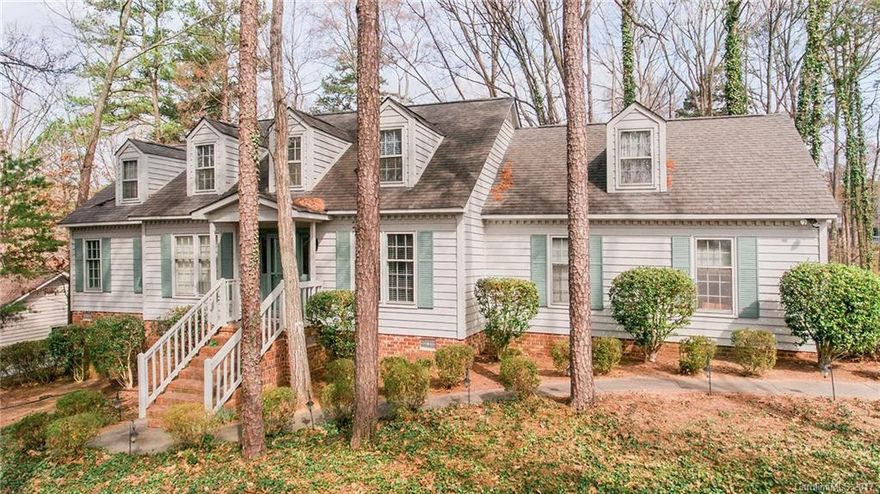 Great living areas and floor plan in River Hills, Lake Wylie. Master Bed and Guest Bed on main. Living Room opens onto Sunroom. Home also features formal Dining and Breakfast. Wood floors and brand new carpeting throughout house, tile in baths. Many recent upgrades. Upper floor has 2 bedrooms with connecting landing, full bath and convenient walk-in storage access. Located on 4th hole of golf course. Neighborhood offers club, golf, tennis & swim plus marina, parks, playgrounds, trails & more.