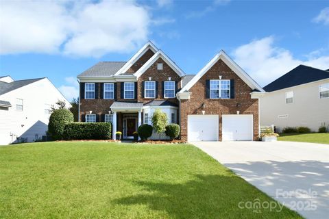 Photo of 7867 Woodmere Drive, Harrisburg, NC 28075 (MLS # 4306507)