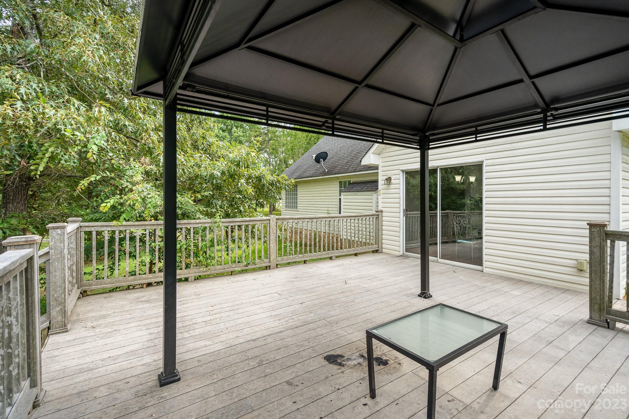 Country Club Heights - Residential