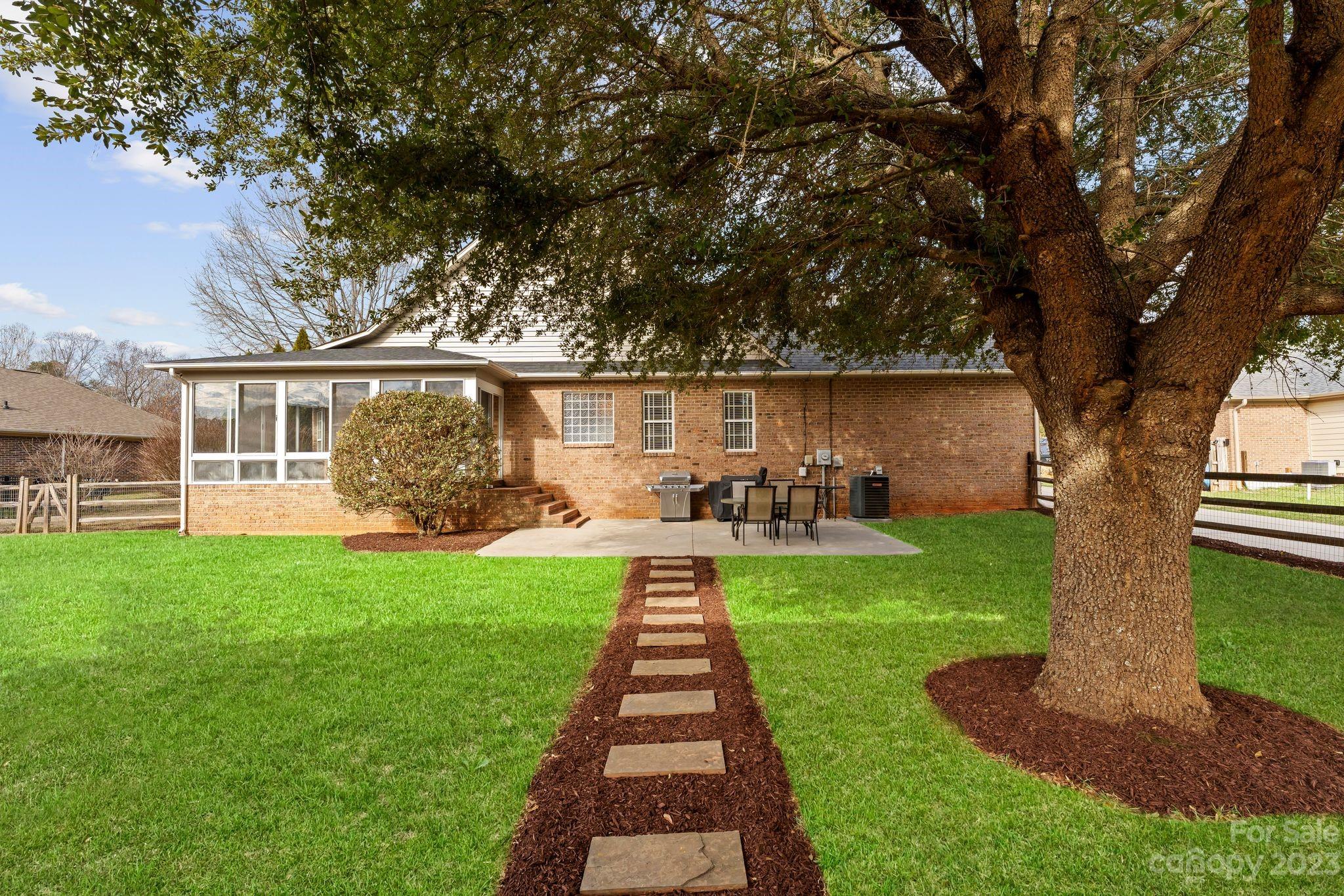 Cameron Heights - Residential