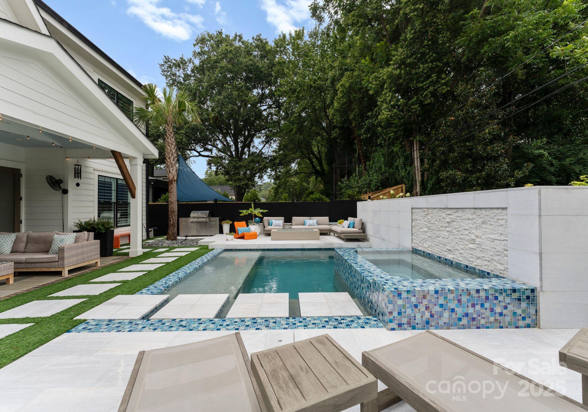 1007 Poindexter Drive