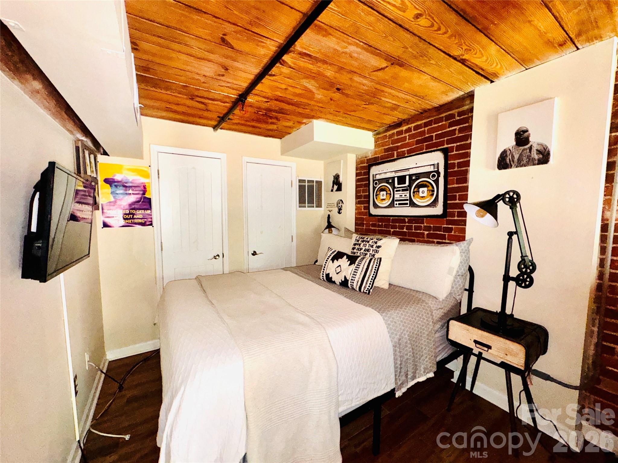 FoxRidge Lofts - Residential