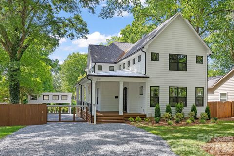 Photo of 2131 Eaton Road, Charlotte, NC 28205 (MLS # 4380202)