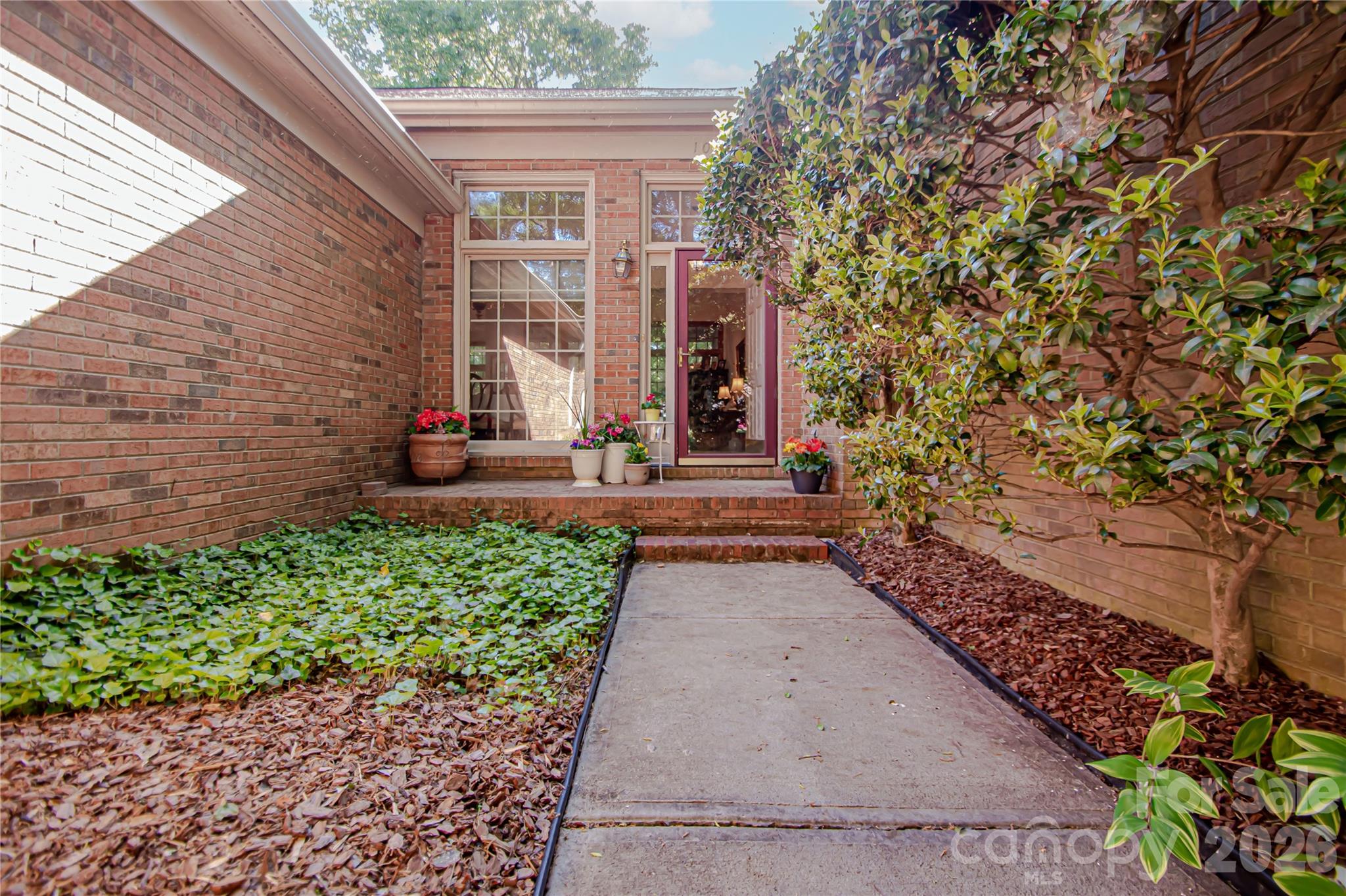 10801 Whitfield Ridge Drive