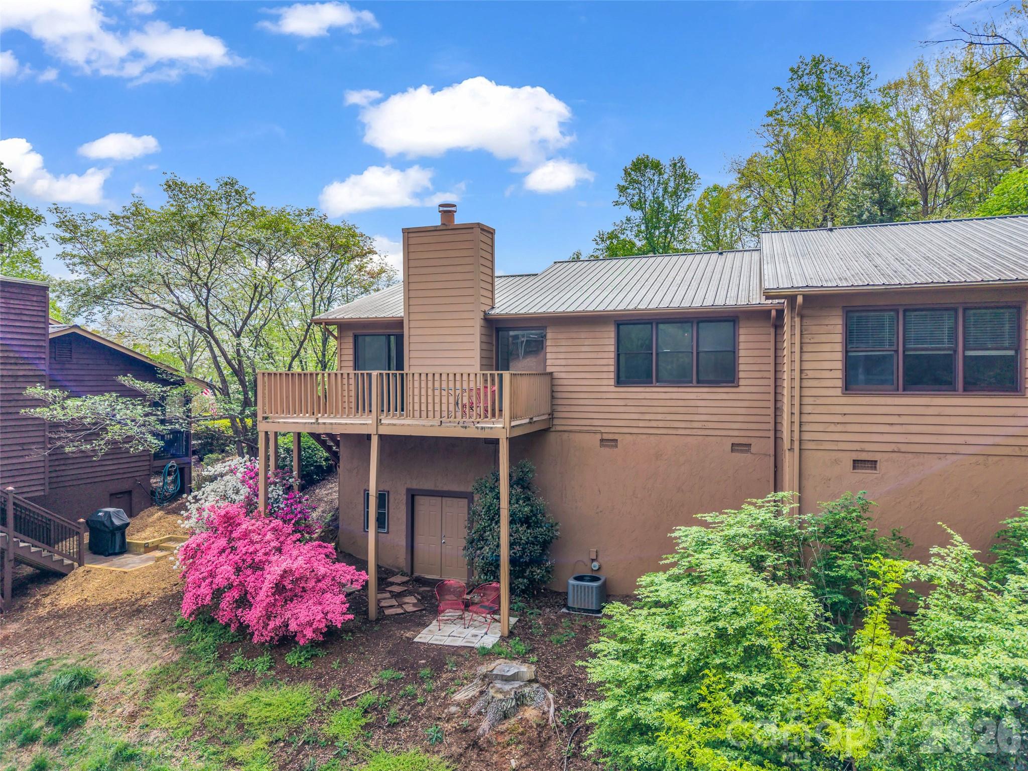 Rumbling Bald on Lake Lure - Residential