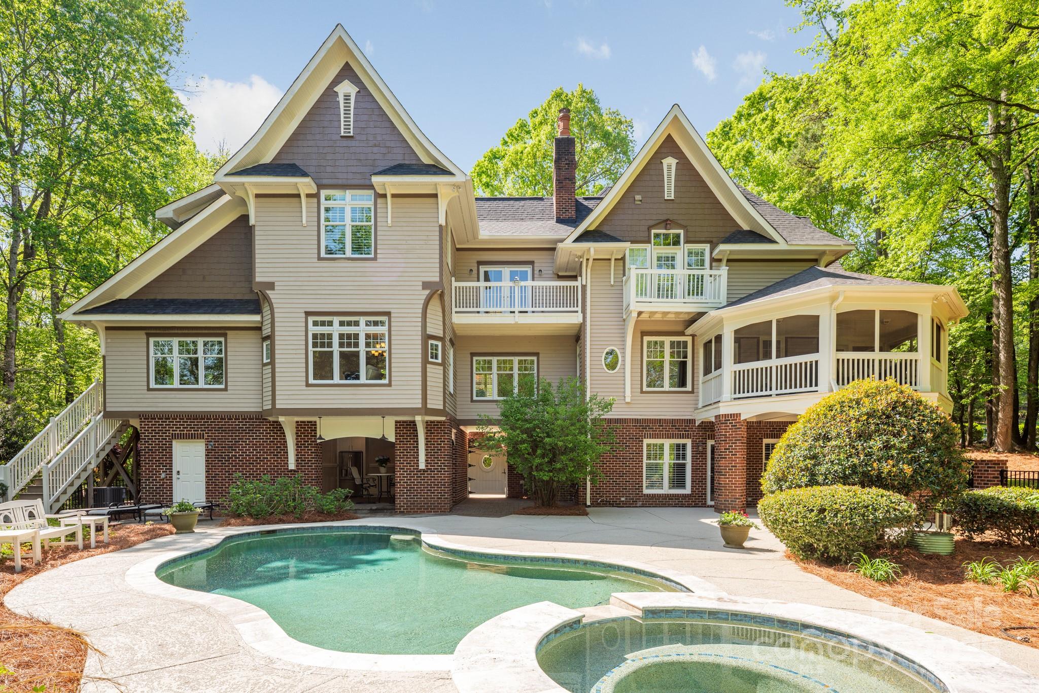 Oak Brook Estates - Residential