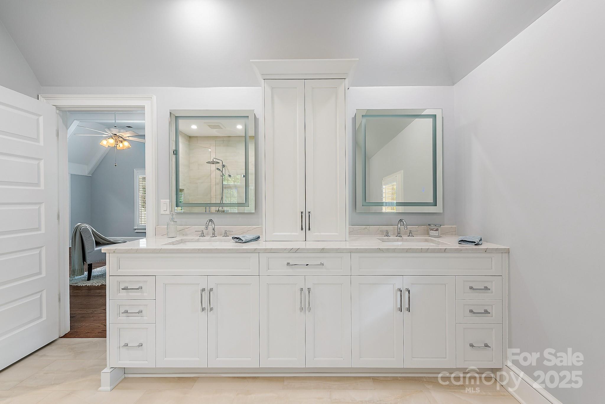 Oak Brook Estates - Residential