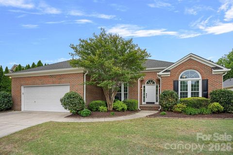 Photo of 17121 Cambridge Grove Drive, Huntersville, NC 28078 (MLS # 4375872)