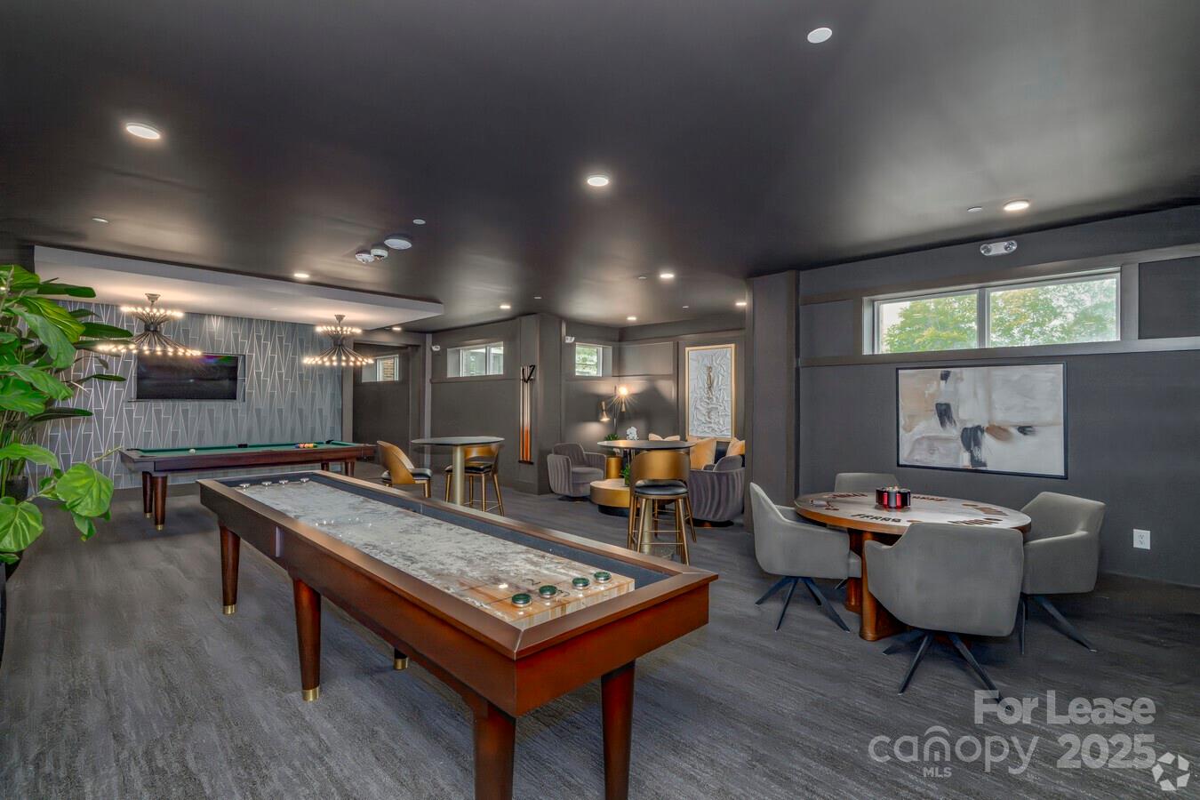 Charlotte, North Carolina 28209, United States, 1 Bedroom Bedrooms, ,1 BathroomBathrooms,Residential,Active,53851